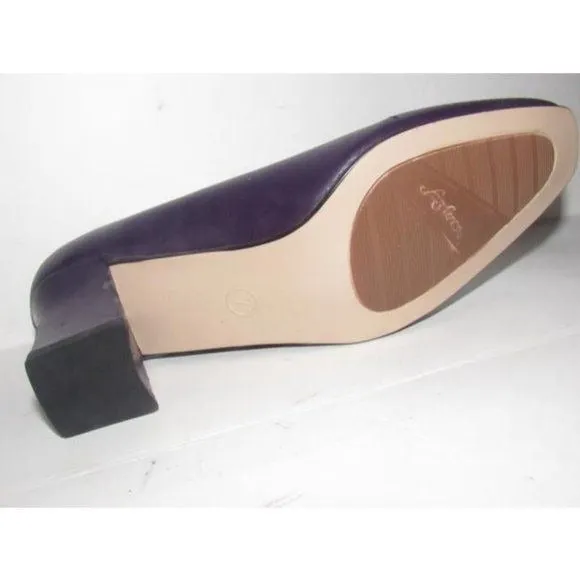 Fanfares Vintage Purple Leather Almond Toe Pump