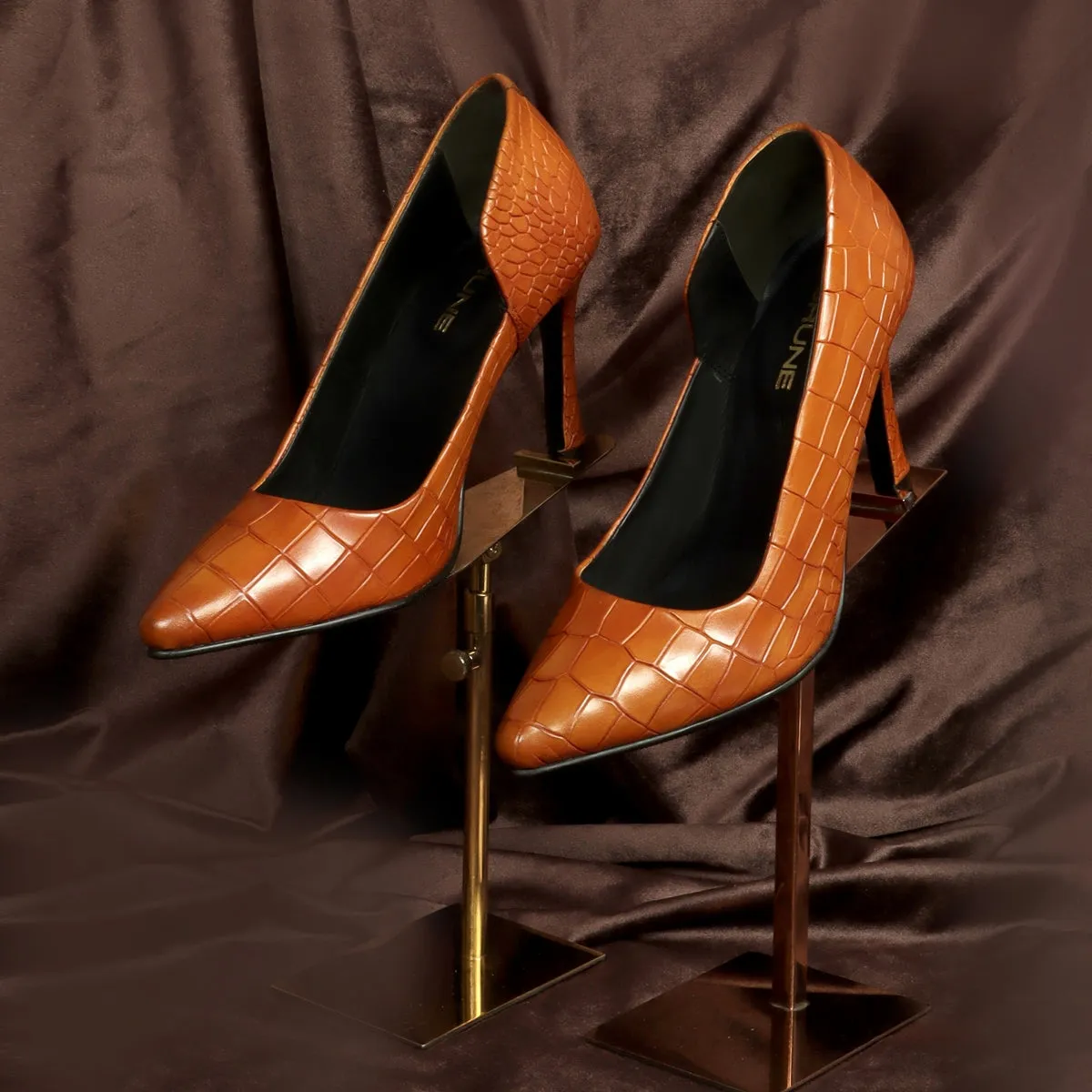 Pointed Toe Cut Croco Textured Tan Leather Sleek Stiletto Ladies Pencil Heel By Brune & Bareskin