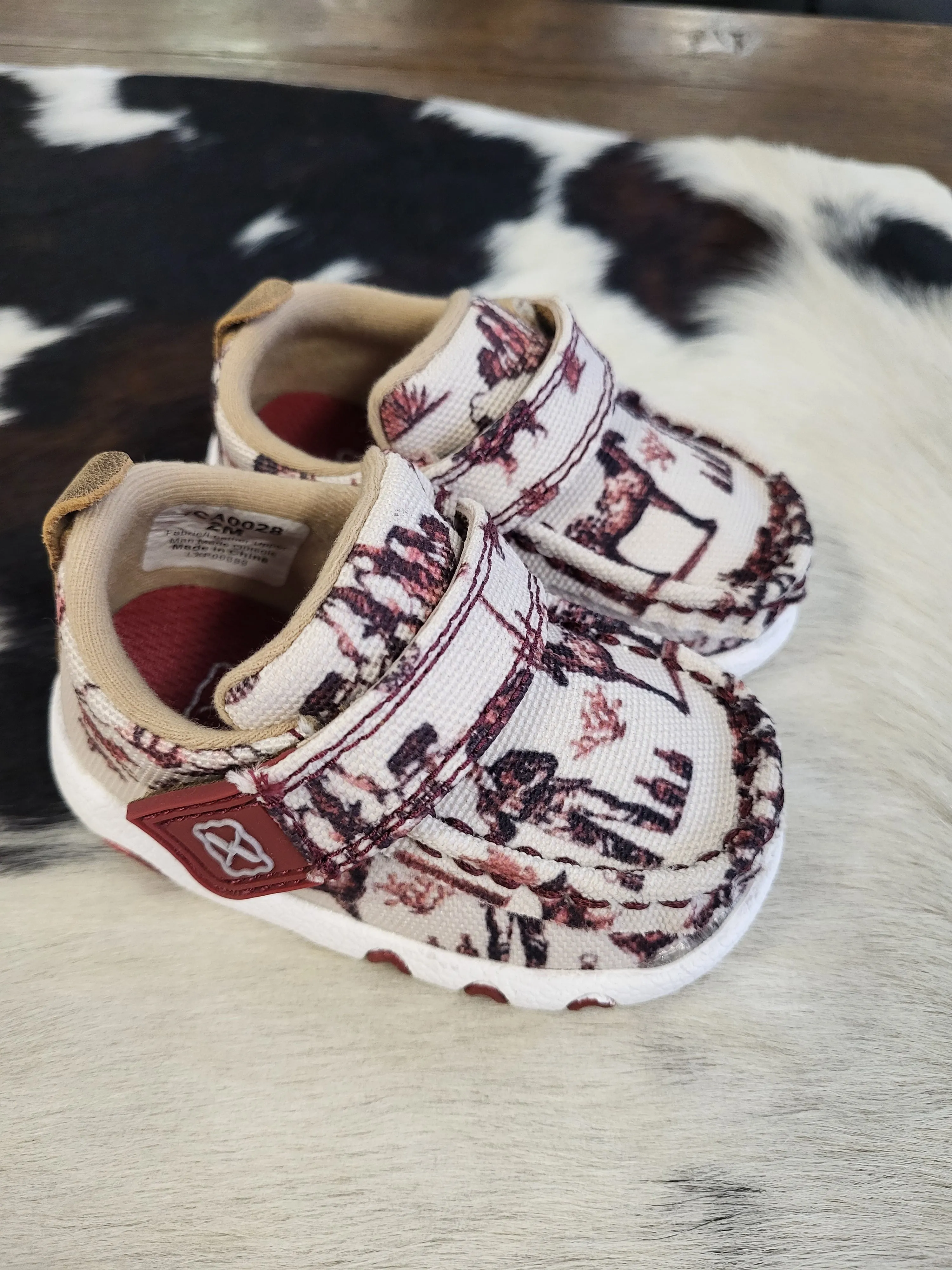 TWISTED X INFANT DRIVING MOC MAROON AND IVORY