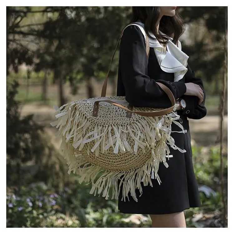 White Round Straw Shoulder Beach Bag-Showtown
